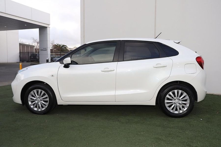 2022 Suzuki Baleno GL EW Series II Photo 5